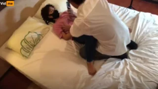 Viral Kurir Tampan Diajak Masuk Sama Para Tante Tante